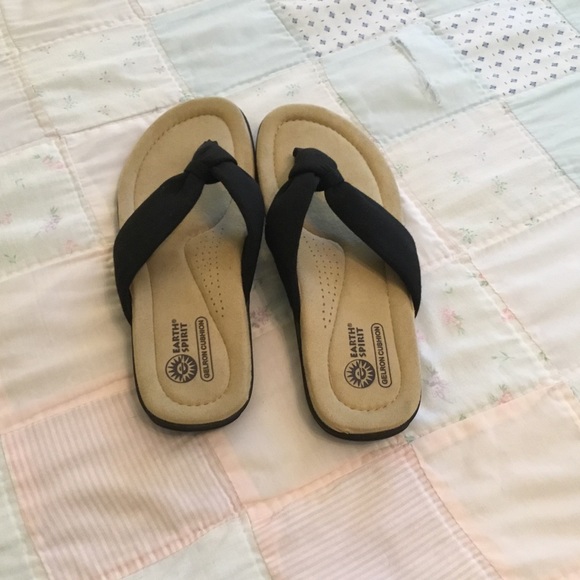 earth spirit flip flops